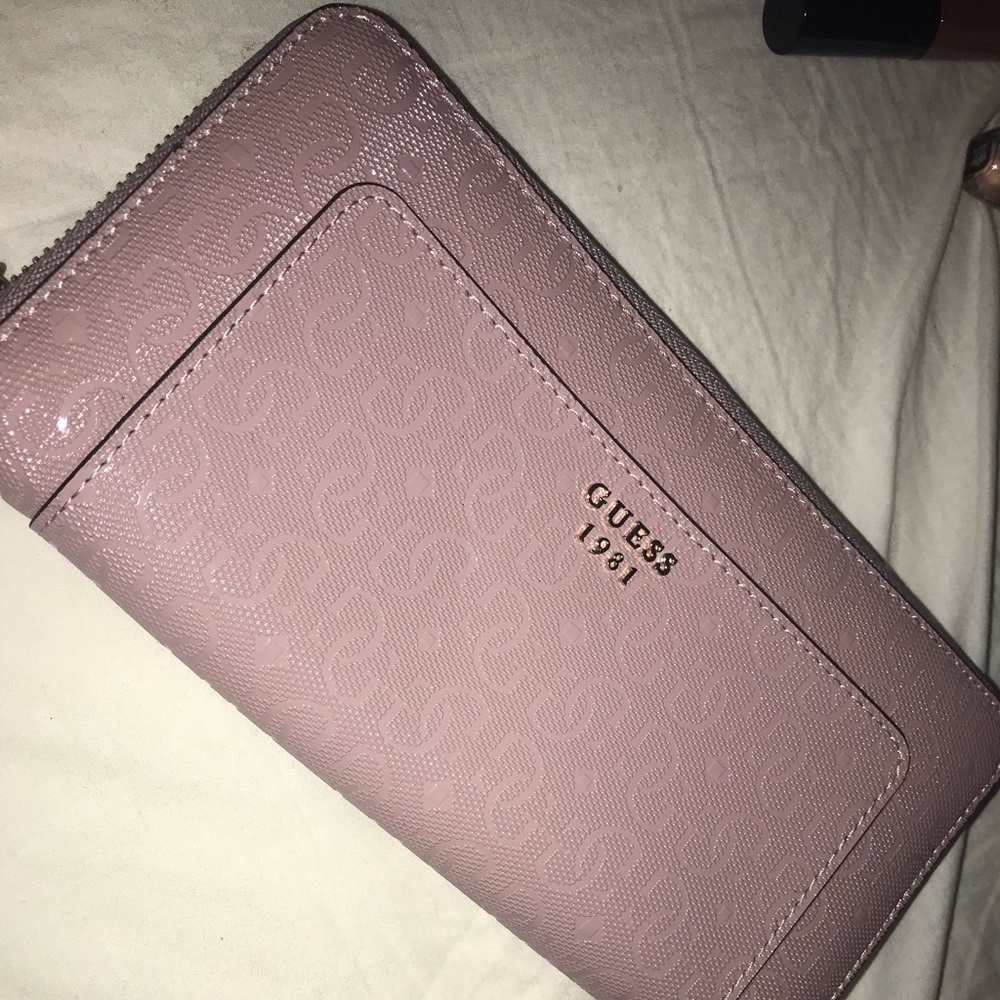 Guess Wallet NWT